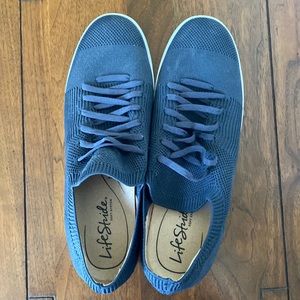 Lifestride Navy sneakers - Size 11